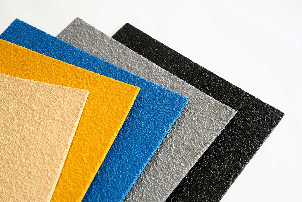 gripfactory_segment_gripplates Grip Polycarbonat-Platten – hochbelastbare Anti-Rutsch-Platten für Rampen und Industrieflächen